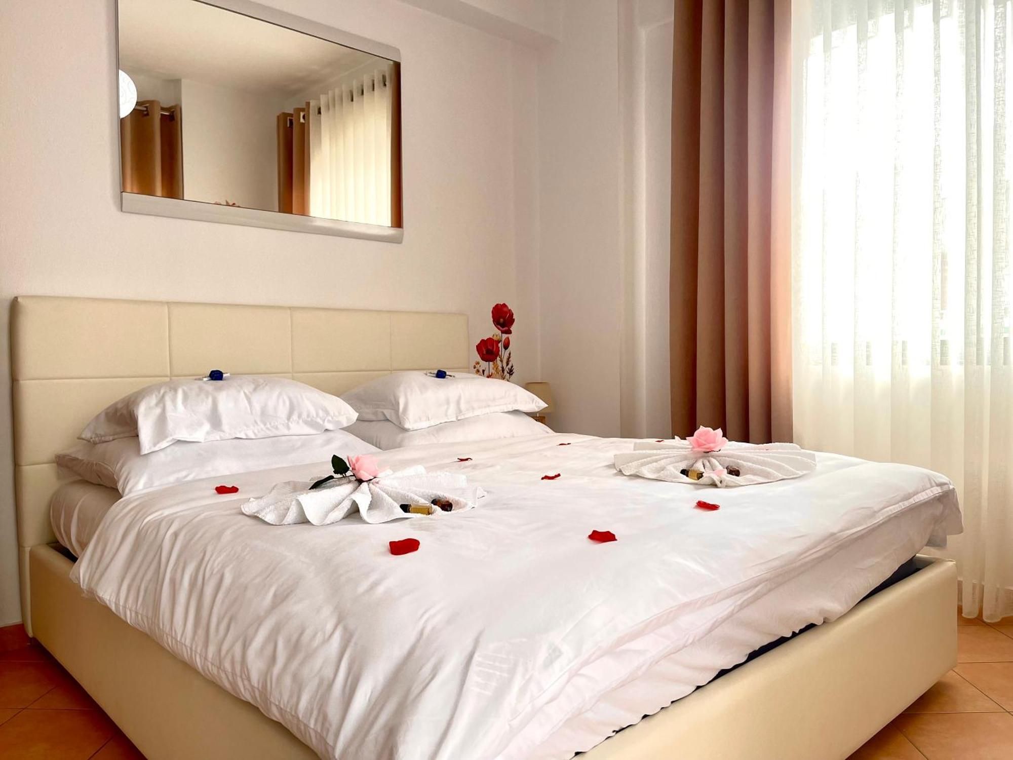 Onde Del Mare Apartment Sarandë Buitenkant foto